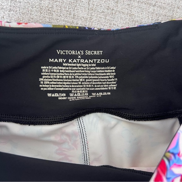 Victoria’s Secret Total Knockout Leggings - Picture 4 of 5